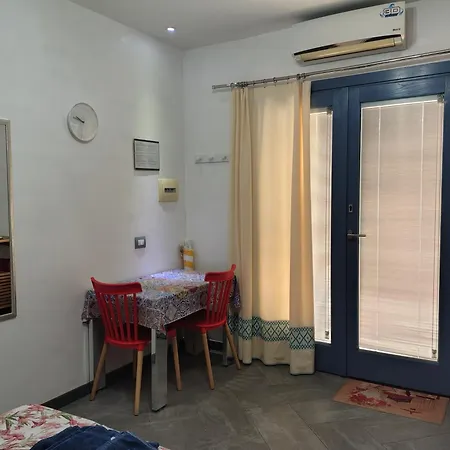 Arco Bianco לינה וארוחת בוקר 3*