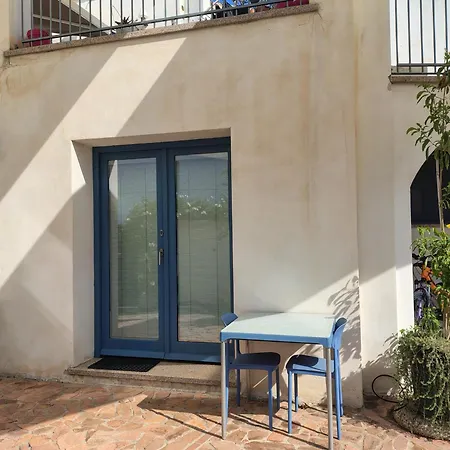 לינה וארוחת בוקר Arco Bianco 3*